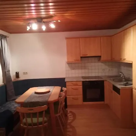 Ferienwohnung Fur 6 Personen Ca 60 M In Jochberg, Tirol Skigebiet Kitzski Apartment Jochberg