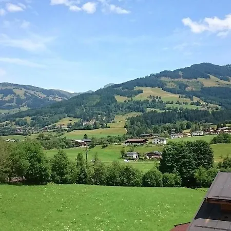 Ferienwohnung Fur 6 Personen Ca 60 M In Jochberg, Tirol Skigebiet Kitzski *